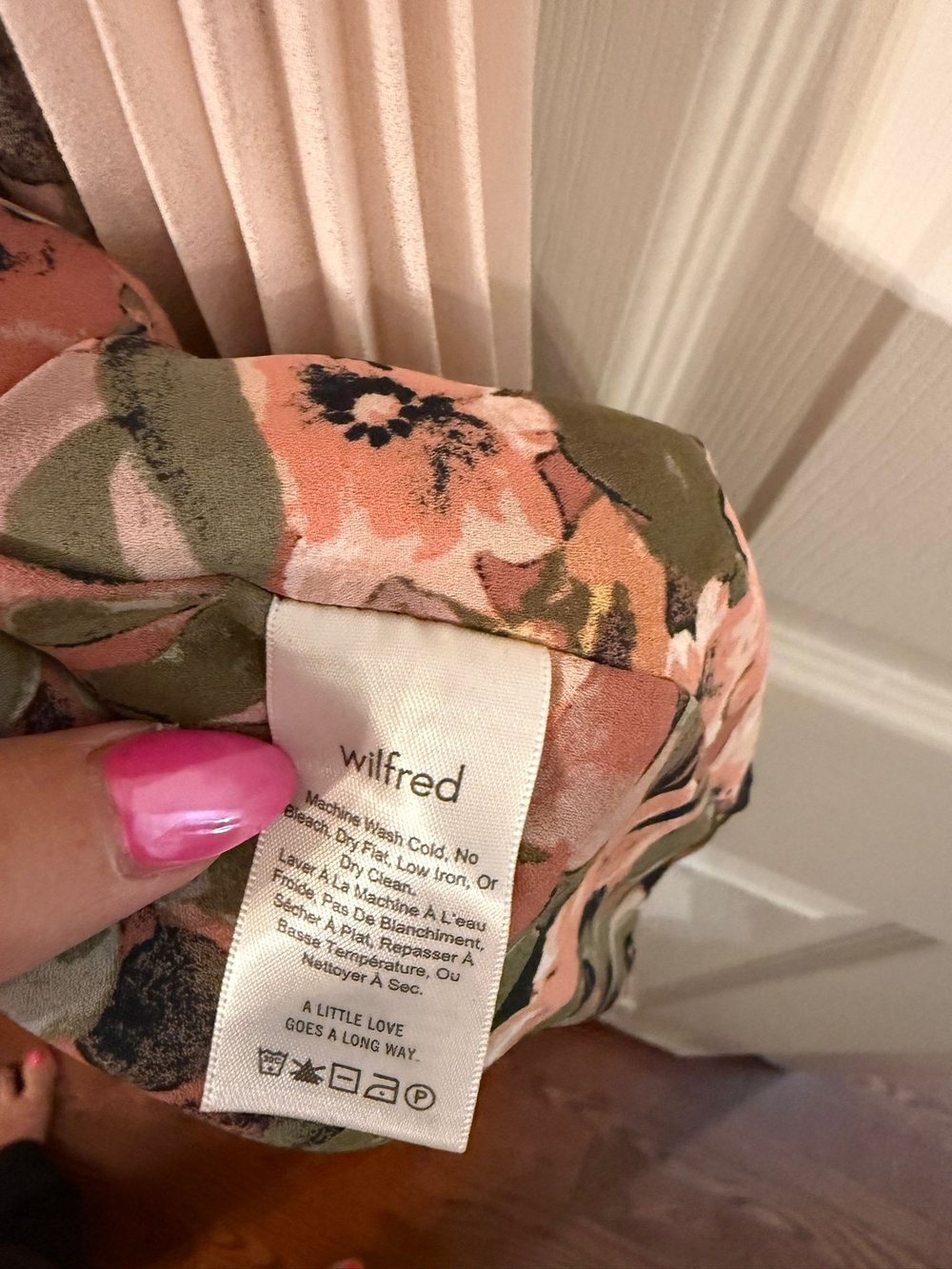 Wilfred Blush Pink Floral V-Neck Pleated Midi Dress - Picture 3 of 4
